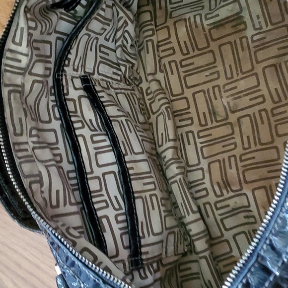 Guess Purse - Picture 9 of 10